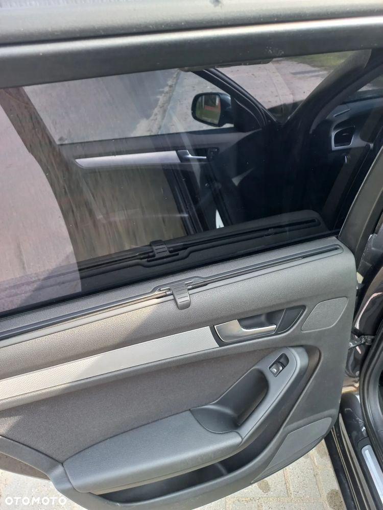 Audi A4 Avant 2.0 TDI - 14