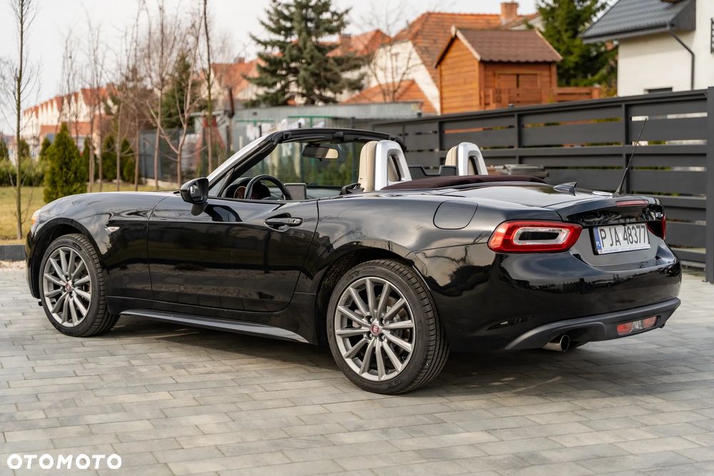 Fiat 124 Spider - 22