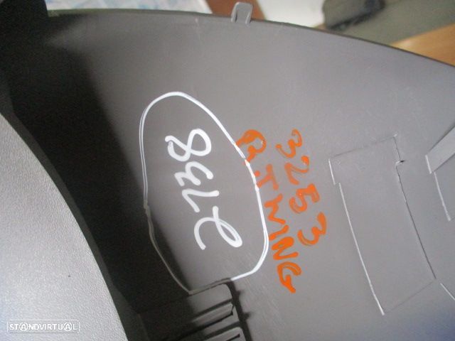 Grelha Friso 8200536593 RENAULT TWINGO 2 2013 1.2I 75CV 3P VERMELHO ESQ FRISO Do Painel De Instrumentos - 3