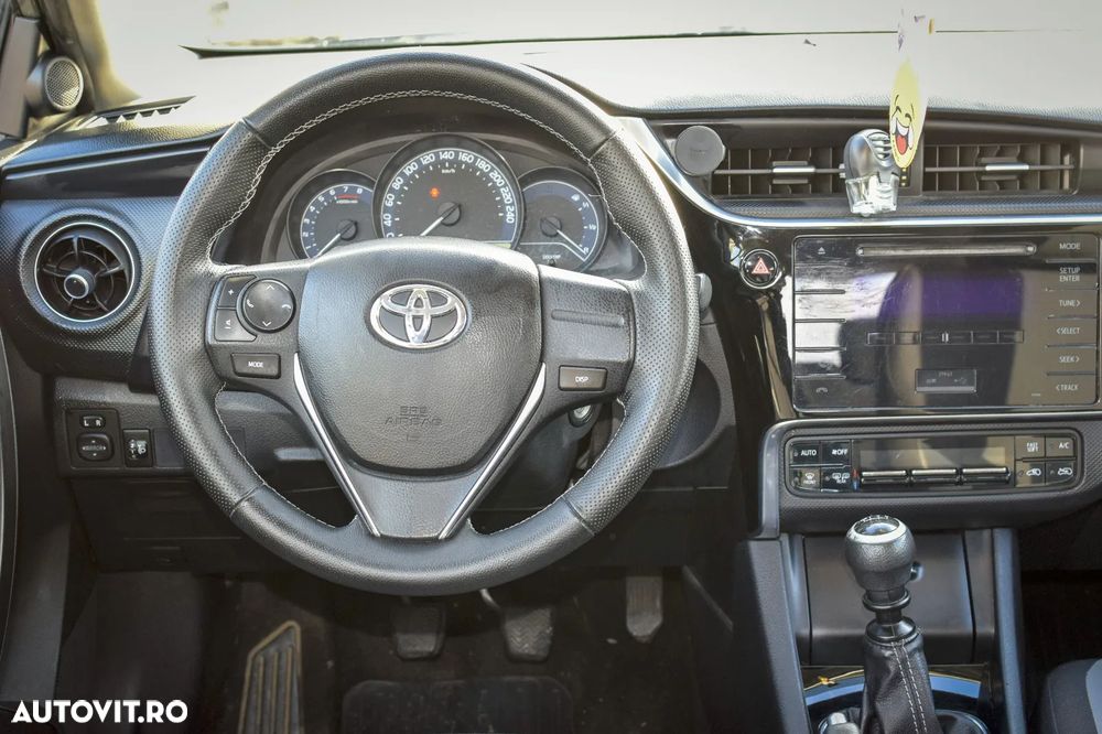 Toyota Auris 1.3 Dual VVT-i Terra - 10