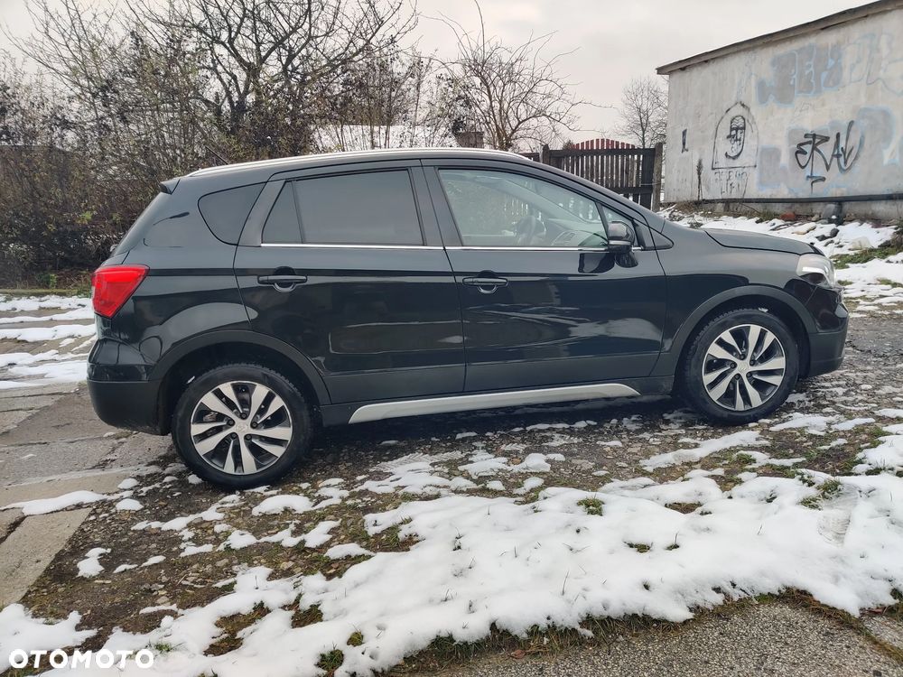 Suzuki SX4 S-Cross 1.4 T Premium - 27
