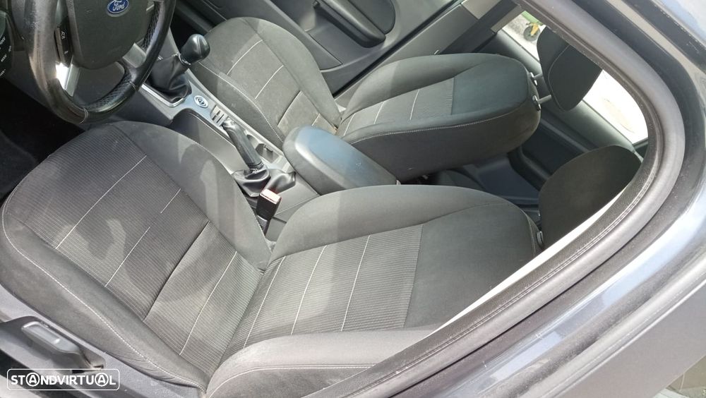 Ford Focus SW 1.6 TDCi DPF Titanium - 10