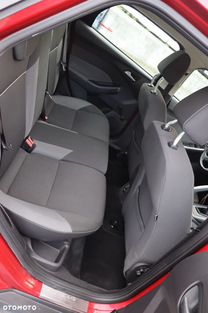 Ford Focus - 10