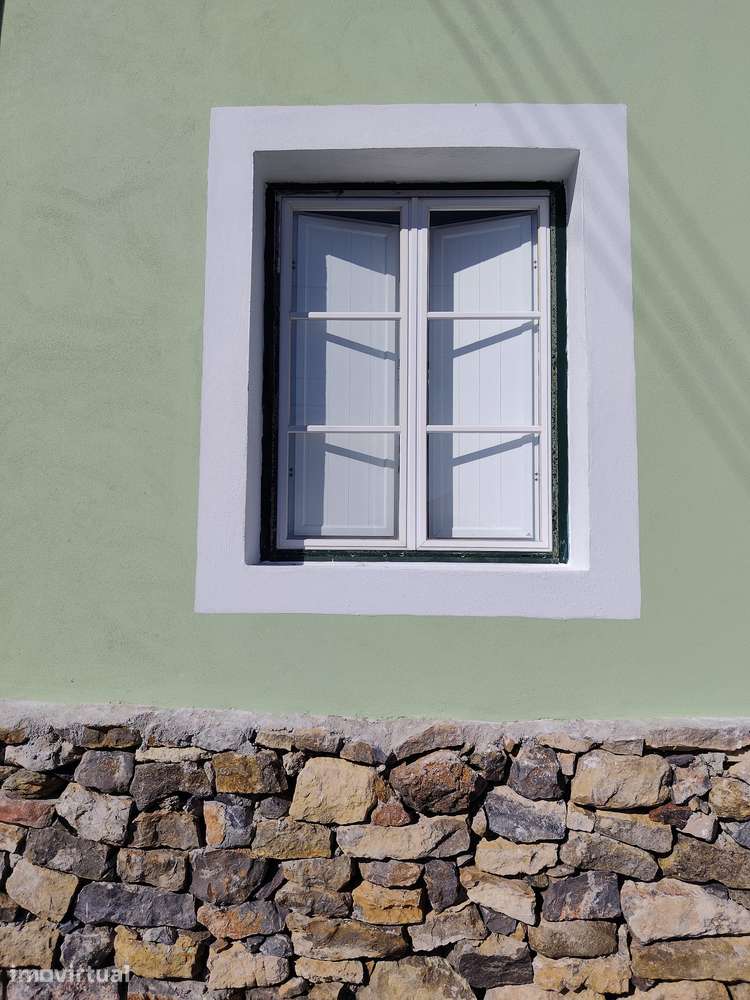 T2 isolada com terraço e pronto a habitar em Sintra - Grande imagem: 2/15
