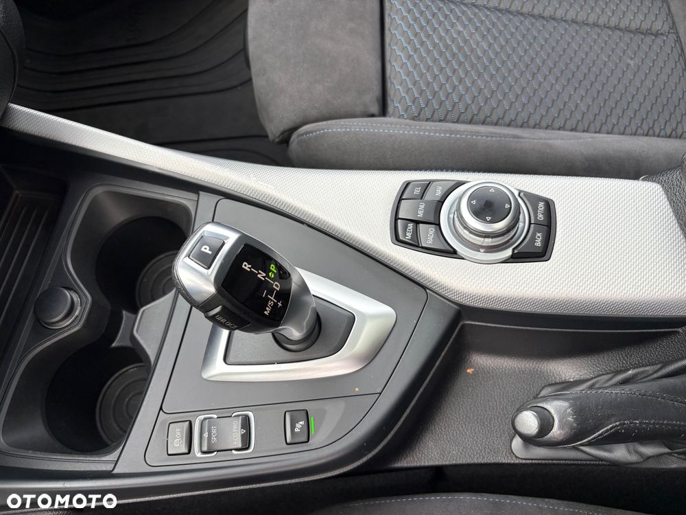 BMW Seria 1 116d Edition M Sport Shadow - 17