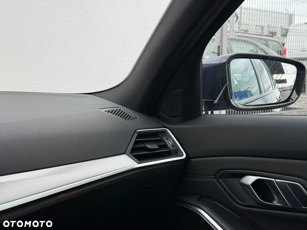 BMW Seria 3 320d M Sport sport - 20