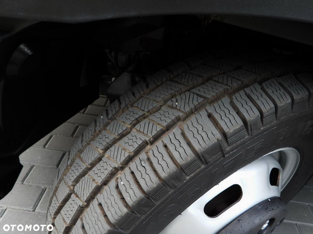 Iveco DAILY 35C17 SKRZYNIA PODWÓJNA KABINA DOKA 7 MIEJSC TEMPOMAT BLIŹNIACZE KOŁA KLIMATYZACJA  170KM - 20