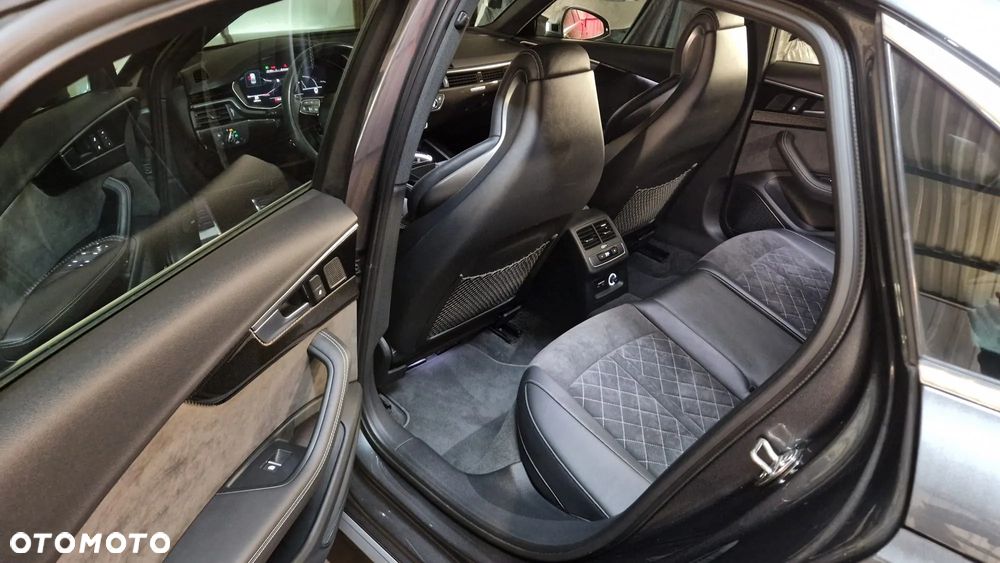 Audi S4 Limousine - 23