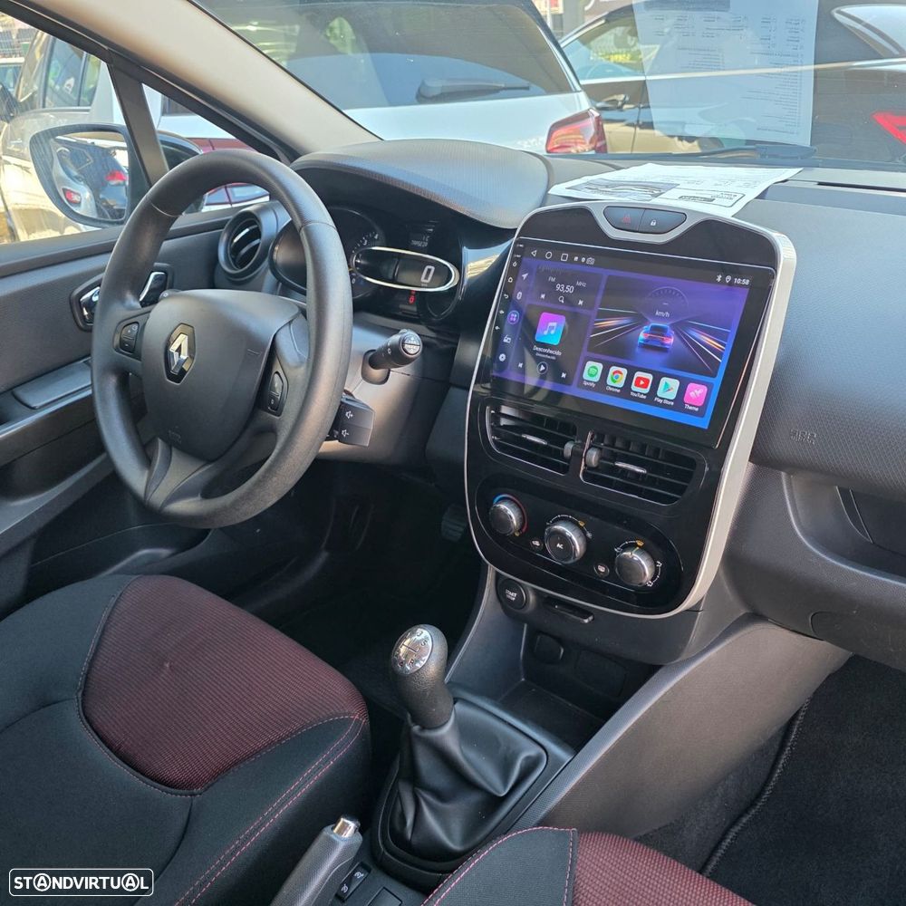Renault Clio - 27