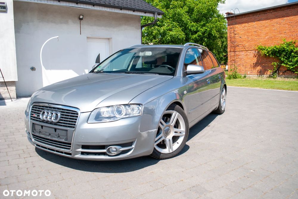 Audi A4 Avant 2.0 TDI DPF quattro - 1