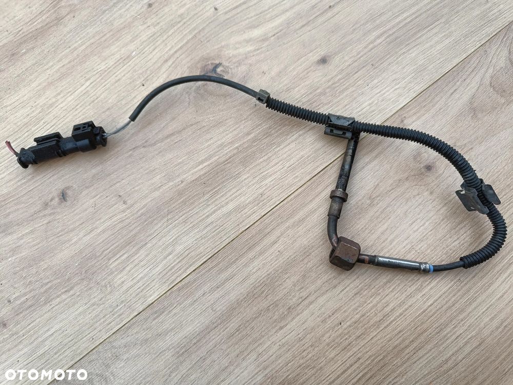 MERCEDES W204 W207 W212 CZUJNIK TEMPERATURY SPALIN A0081532728