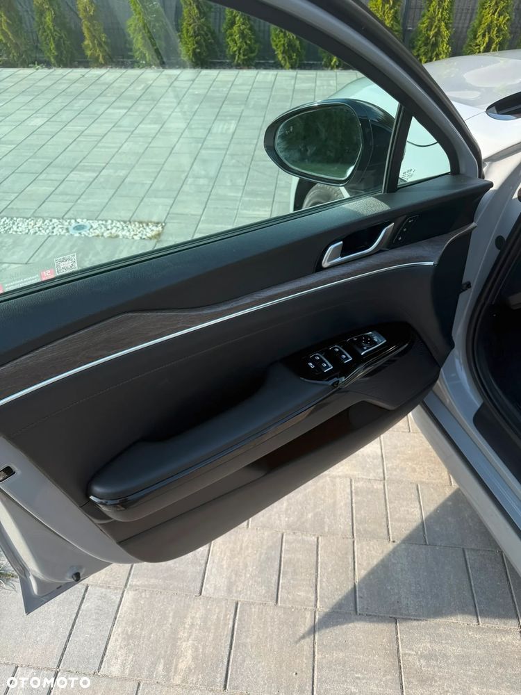 Kia K5 - 16