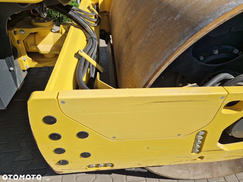Bomag BW211D-5 * tylko 1.378 mth * 2018r. * walec do gruntu * - 7