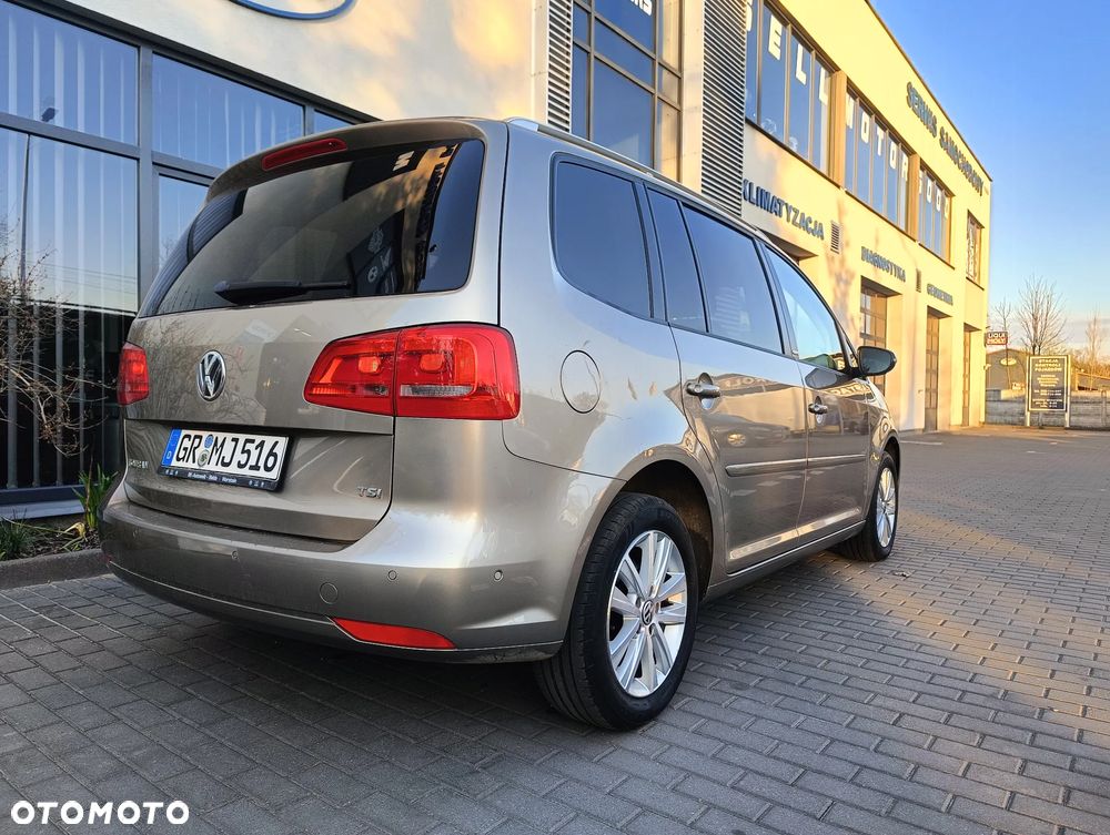 Volkswagen Touran 1.4 TSI STYLE - 24