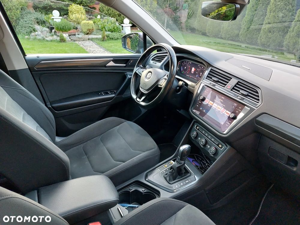 Volkswagen Tiguan - 13