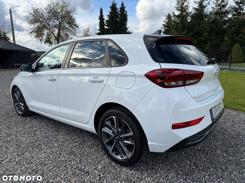 Hyundai i30 1.5 T-GDI 48V-Hybrid DCT EDITION 30+ - 9