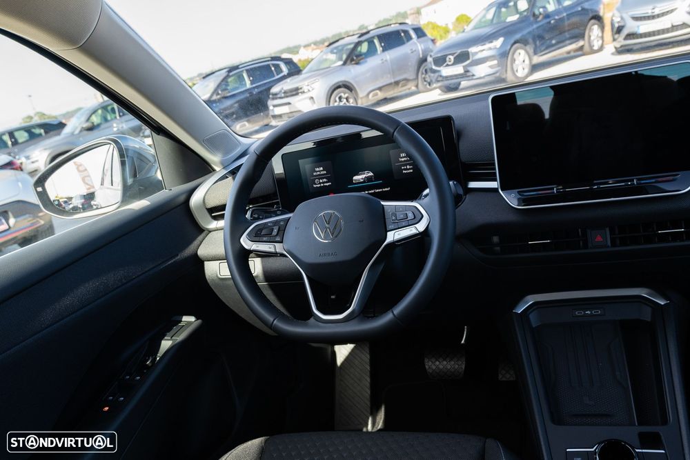 VW T-Roc 1.5 eTSI Trend DSG - 22