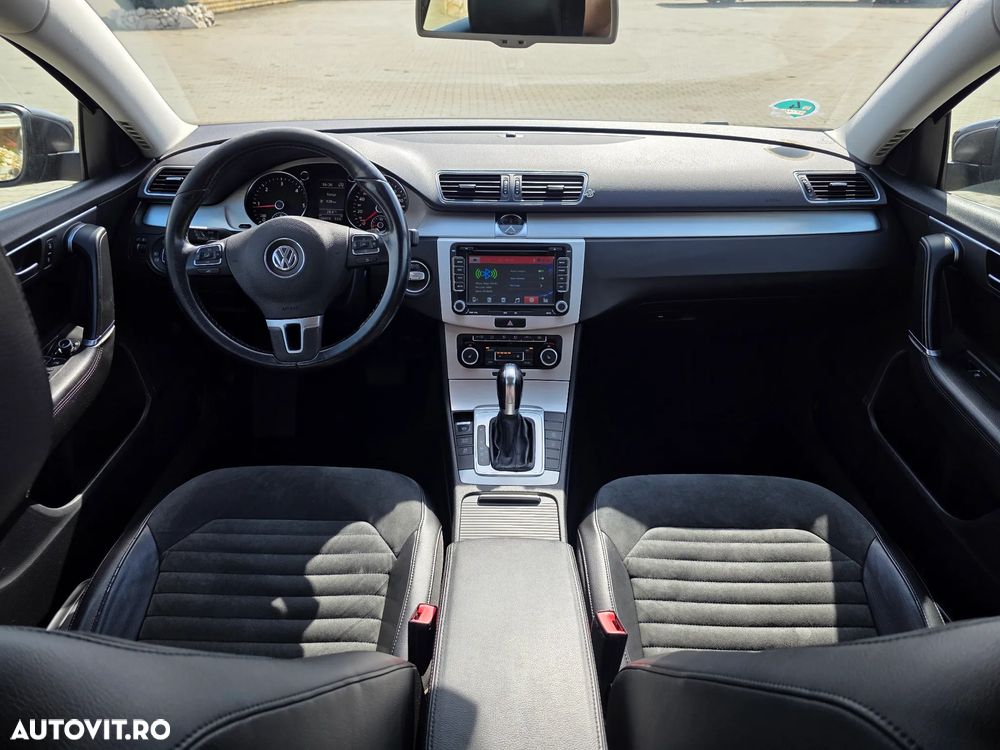 Volkswagen Passat Variant 2.0 TDI Blue TDI DSG Highline - 11