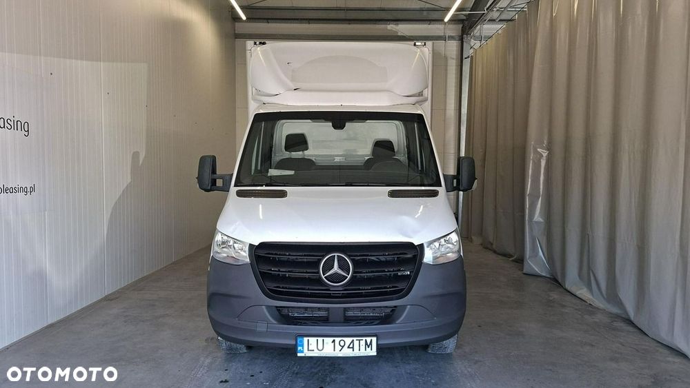 Mercedes-Benz Sprinter - 2