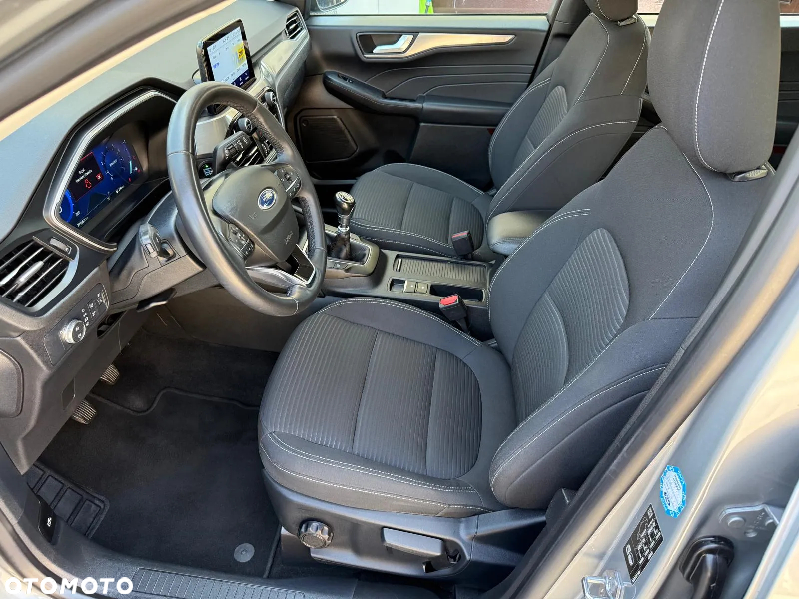 Ford Kuga 1.5 EcoBoost FWD Titanium - 10