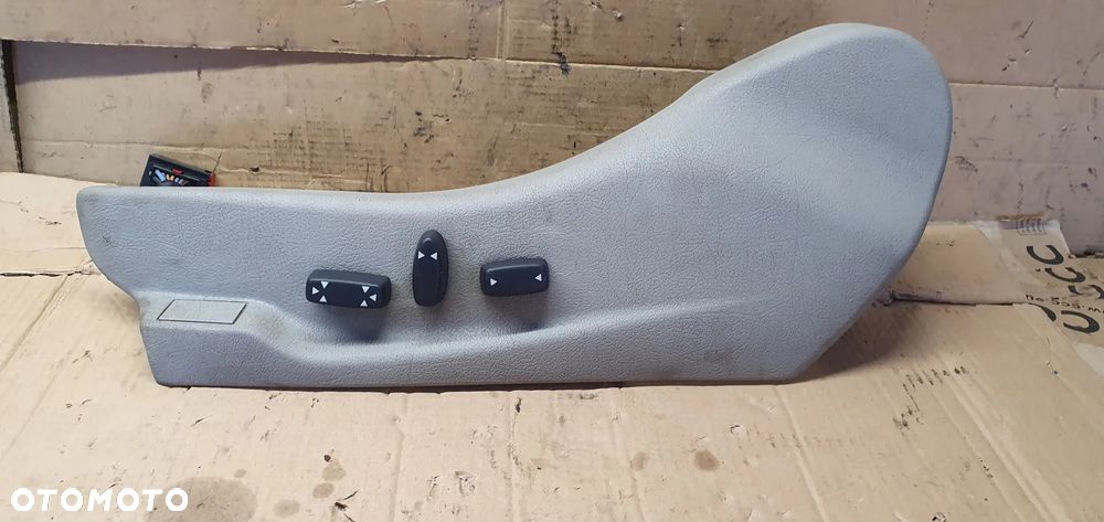 Osłona plastik fotela lewy przód przełącznik regulacji kierowcy Citroen C5 9627987177 - 3