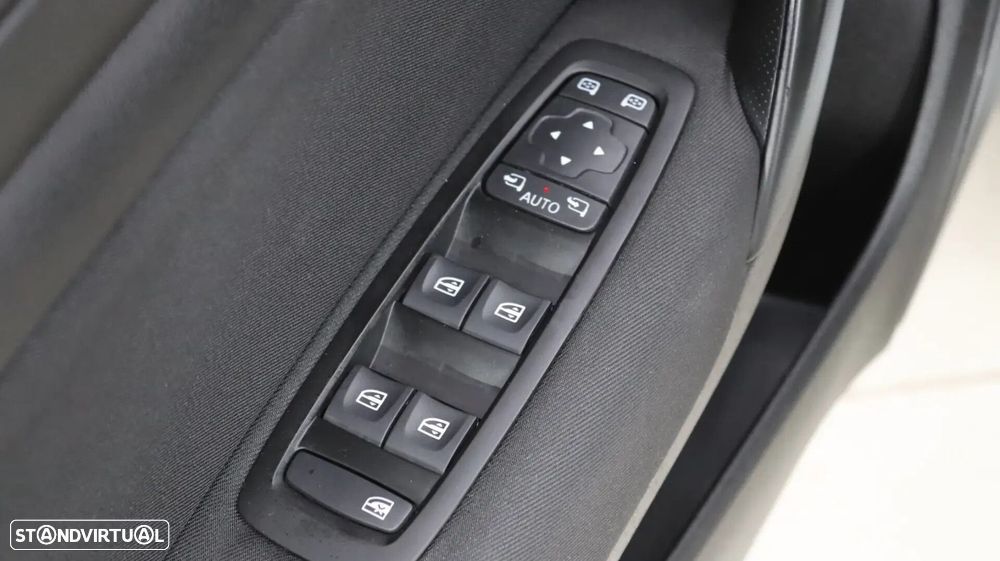 Renault Mégane Sport Tourer - 15