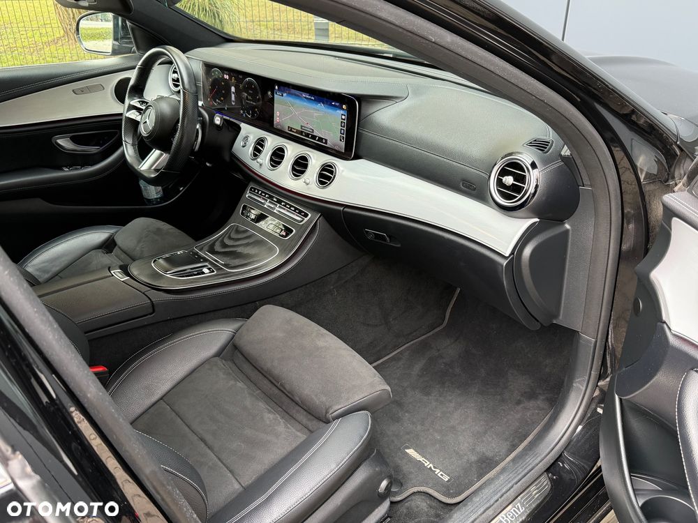 Mercedes-Benz Klasa E 220 d 4-Matic AMG - 25