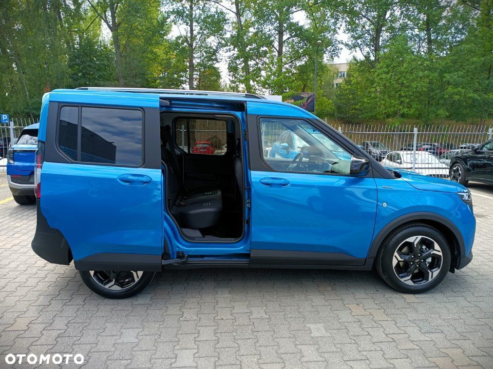 Ford Tourneo Courier - 10