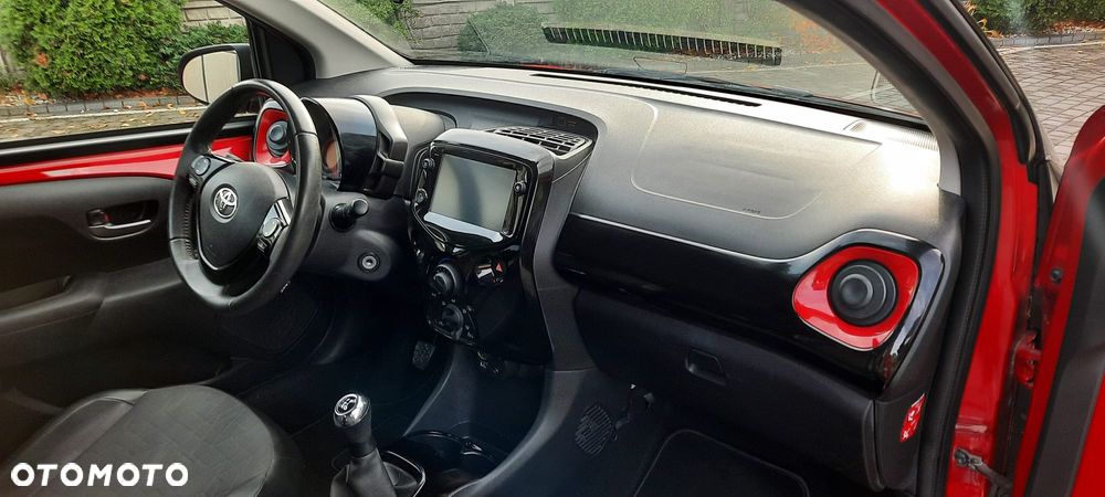 Toyota Aygo 1.0 VVT-i JBL Edition - 10