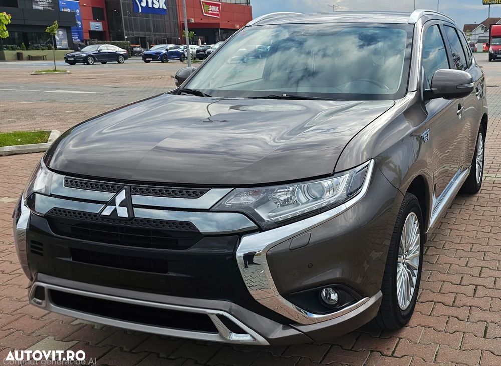 Mitsubishi Outlander - 1
