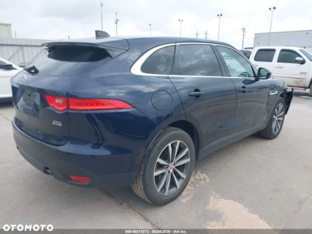 Jaguar F-Pace - 7