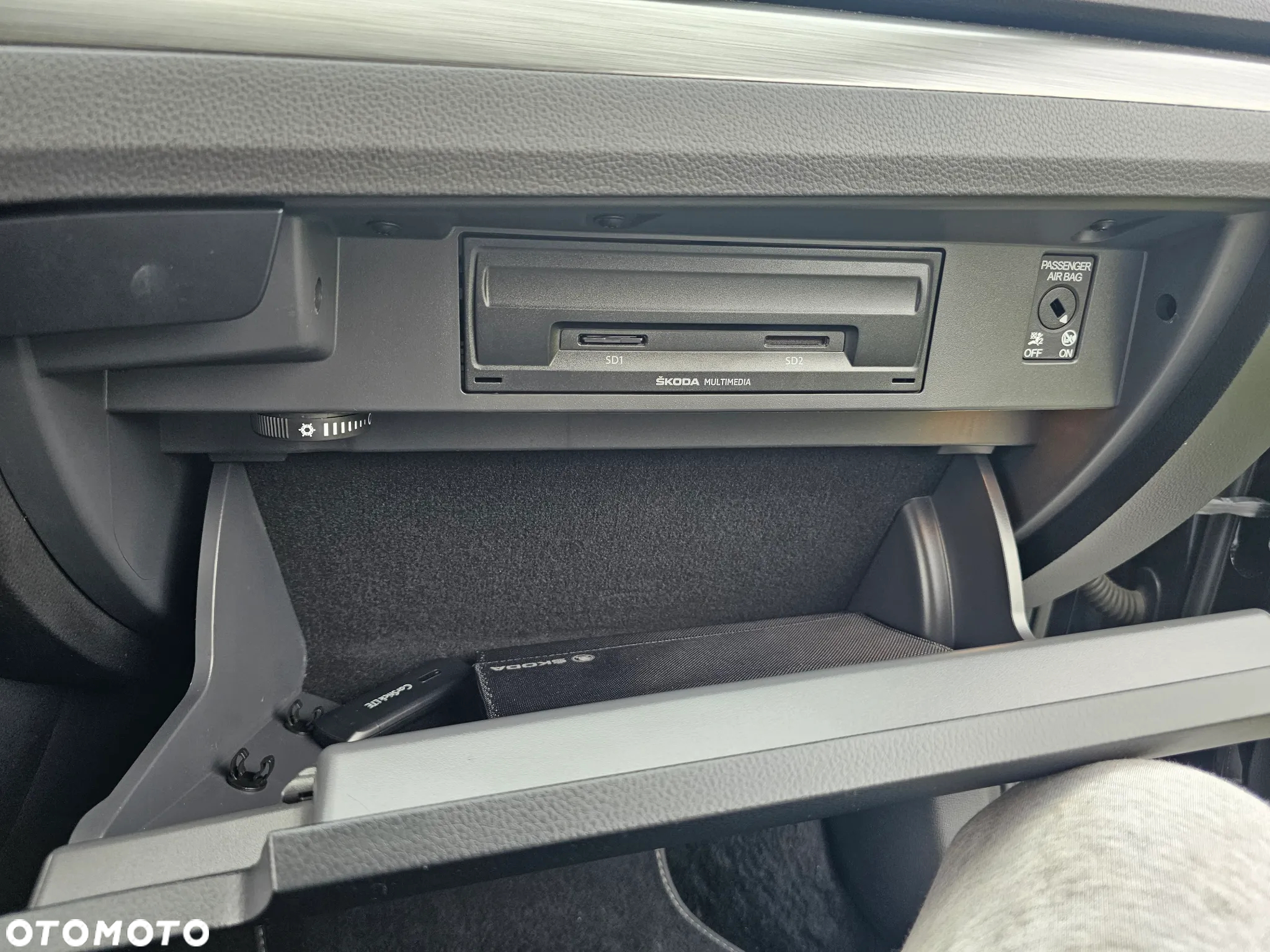 Skoda Superb 2.0 TDI Premium Edition - 17