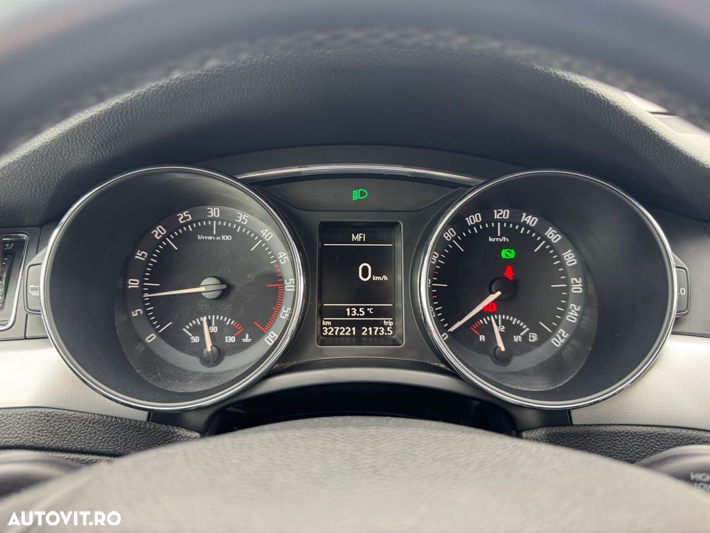 Skoda Superb 2.0 TDI DSG L&K - 24