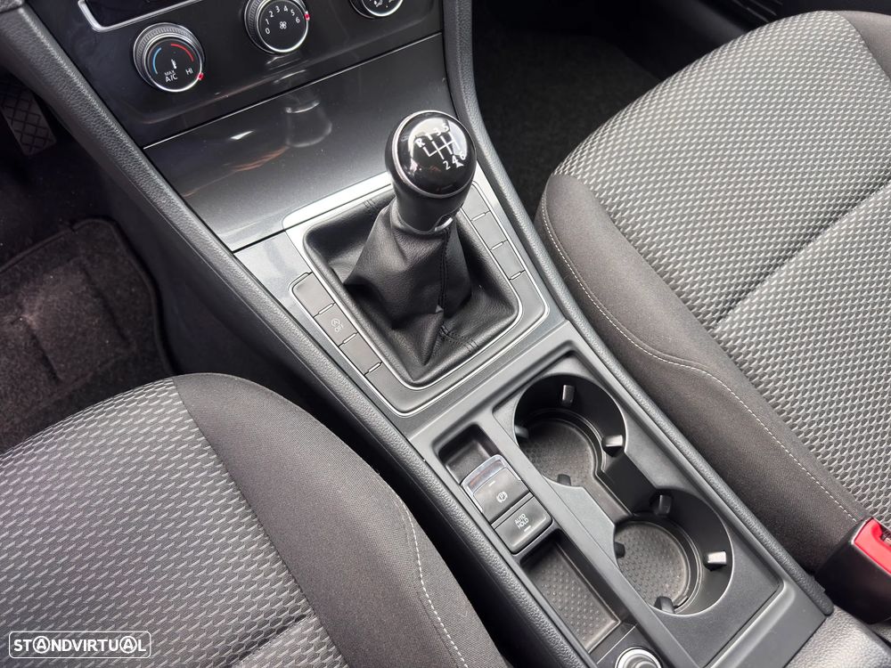 VW Golf 1.0 TSI Confortline - 21