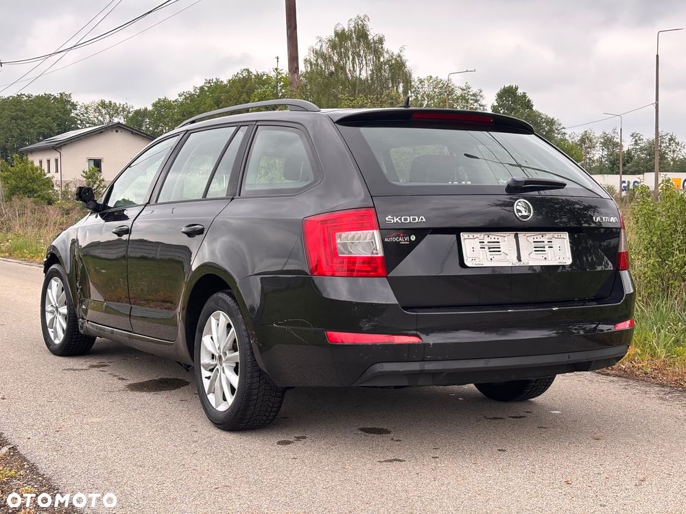 Skoda Octavia 1.6 TDI DPF DSG Ambition - 6