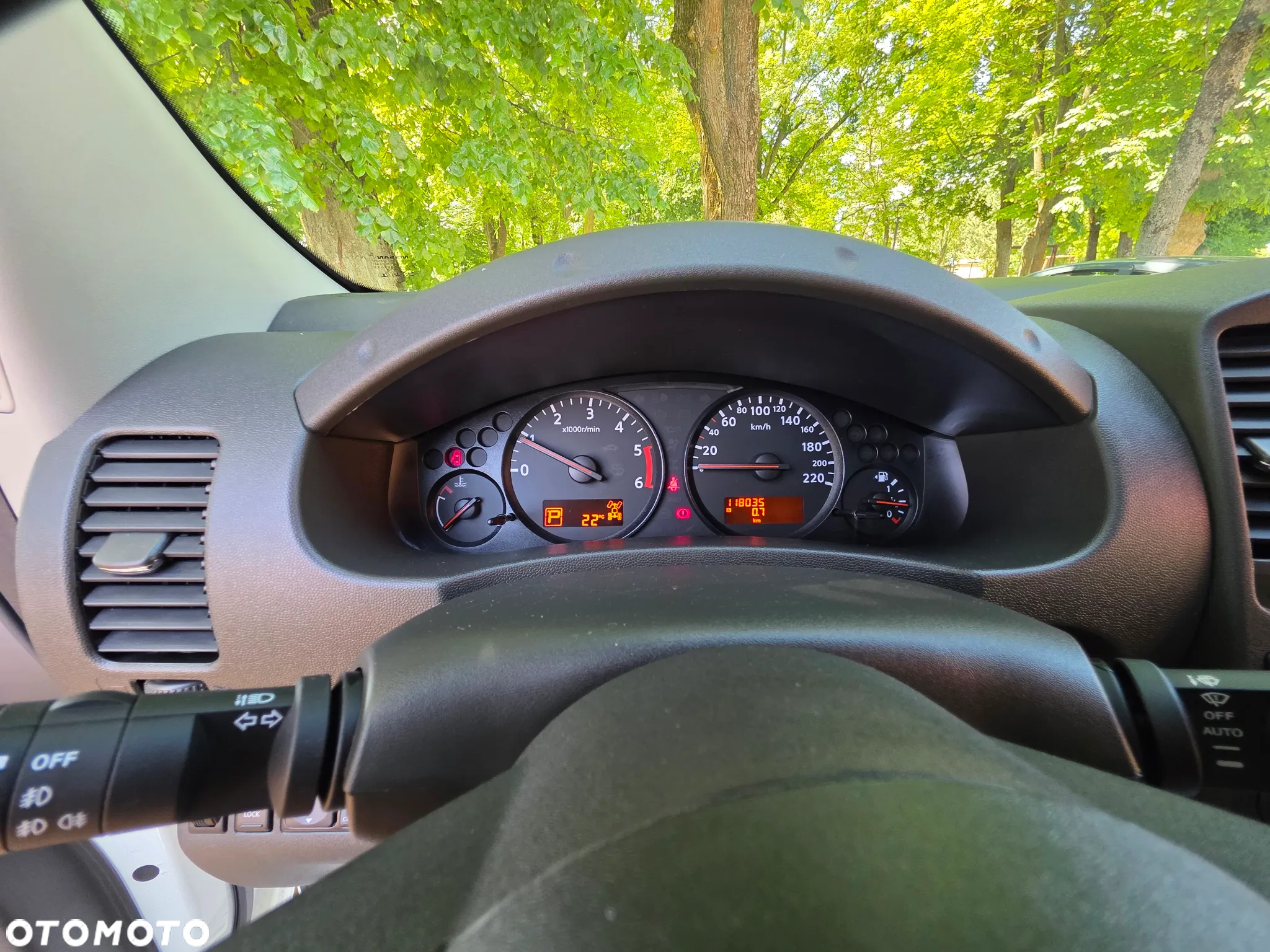 Nissan Navara 2.5 D LE Long EU5 - 15
