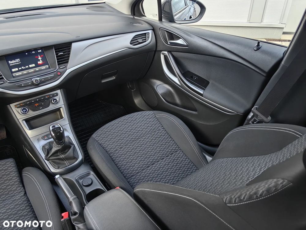 Opel Astra 1.6 CDTI Enjoy - 9