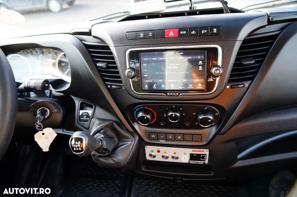 Iveco DAILY 35-140 / AERIAL / KLUBB K26 BASIC LIFT / 4 STABILIZATOARE / MANUAL / 2020 R - 28