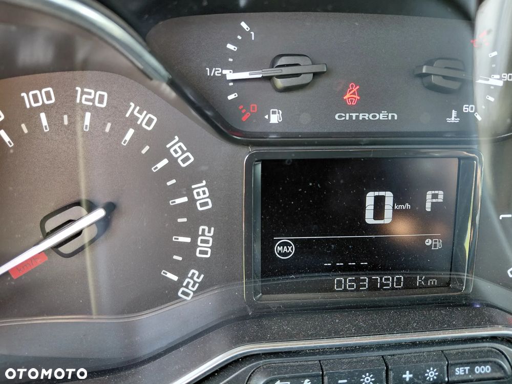 Citroën C3 1.2 PureTech Shine EAT6 - 8