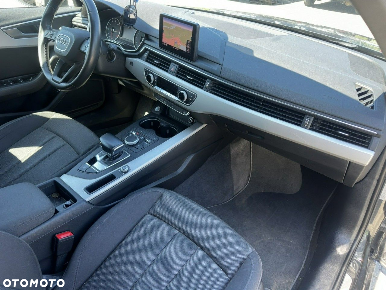 Audi A4 2.0 TDI S tronic - 13