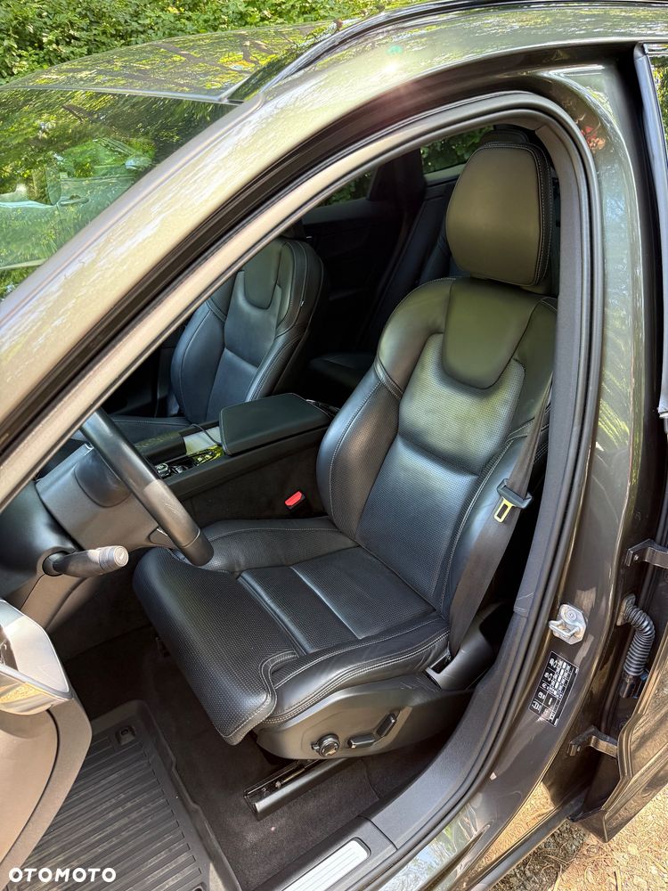 Volvo XC 60 - 8