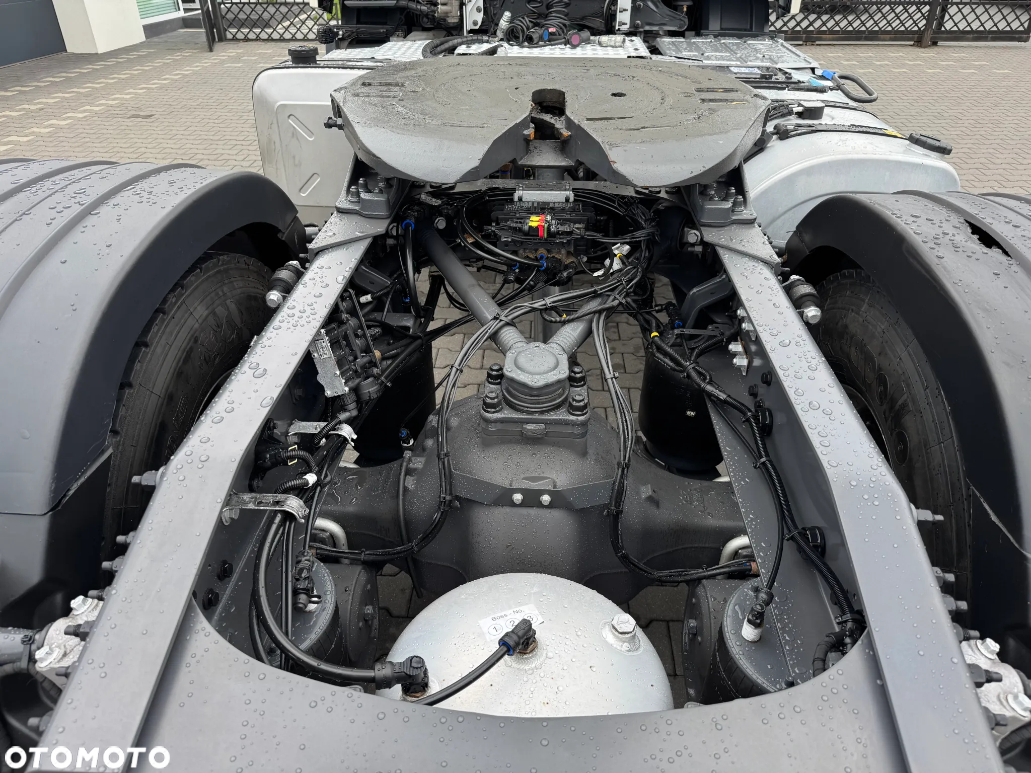 Volvo FH 460, STANDARD, HYDRAULIKA DO WYWROTKI, WYSOKIE ZAWIESZENIE, 2018 ROK Z DE - 9
