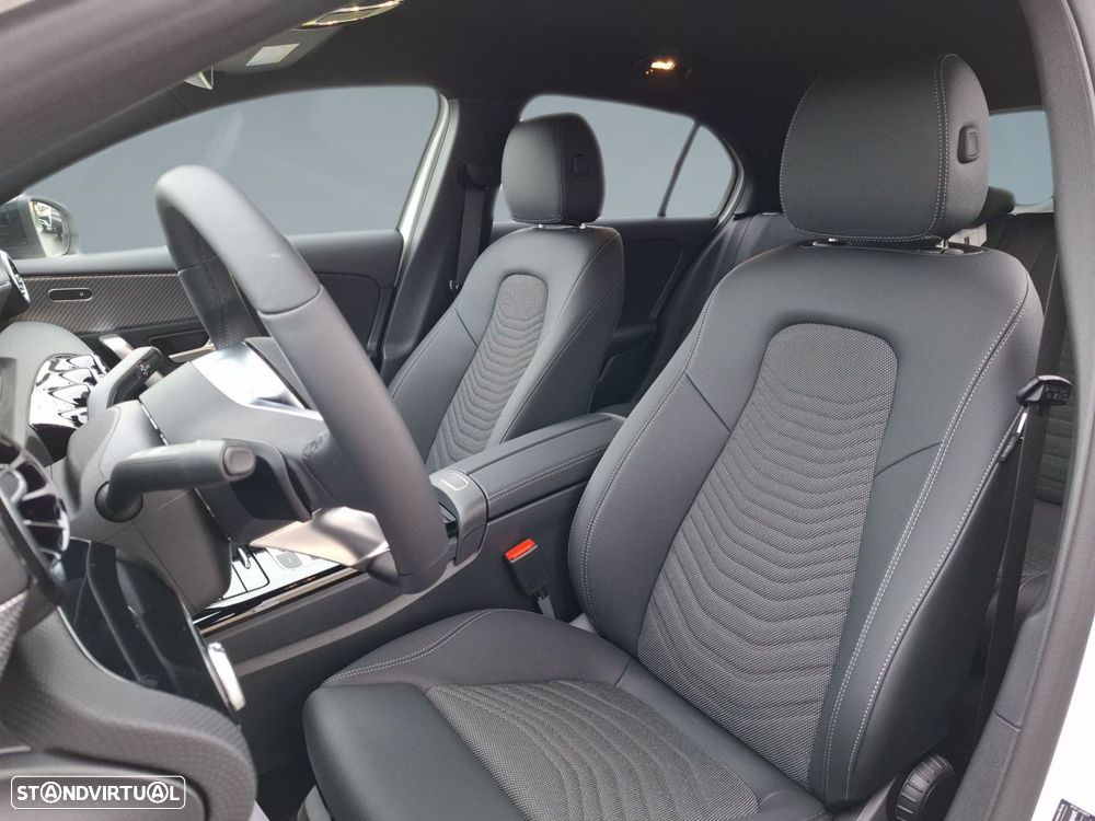 Mercedes-Benz A 250 e - 11