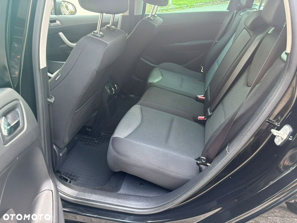 Peugeot 308 - 25