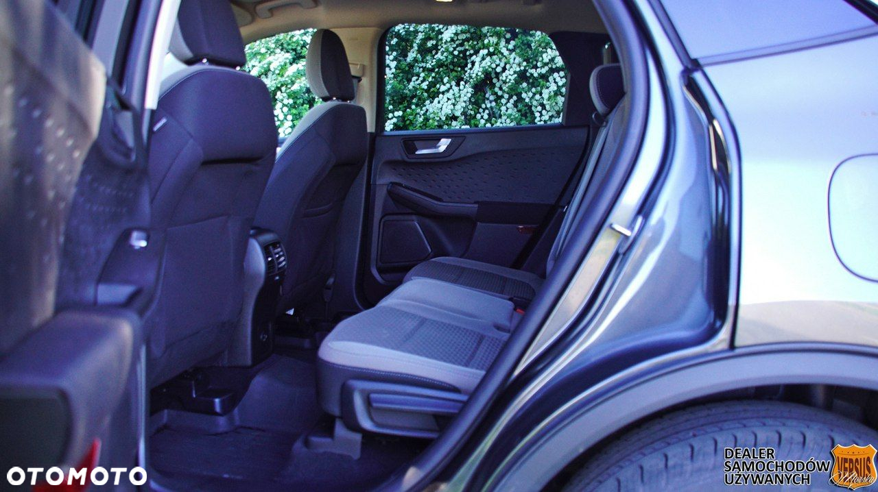 Ford Kuga - 17