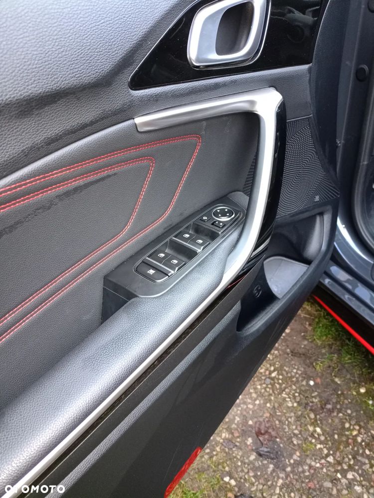 Kia ProCeed 1.6 T-GDI DCT7 OPF GT - 14