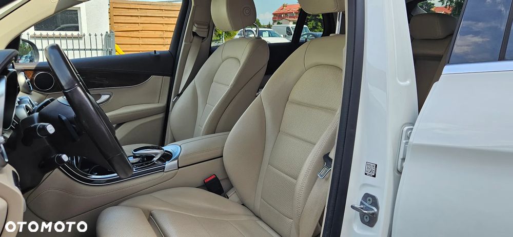 Mercedes-Benz GLC 220 d 4Matic 9G-TRONIC - 27