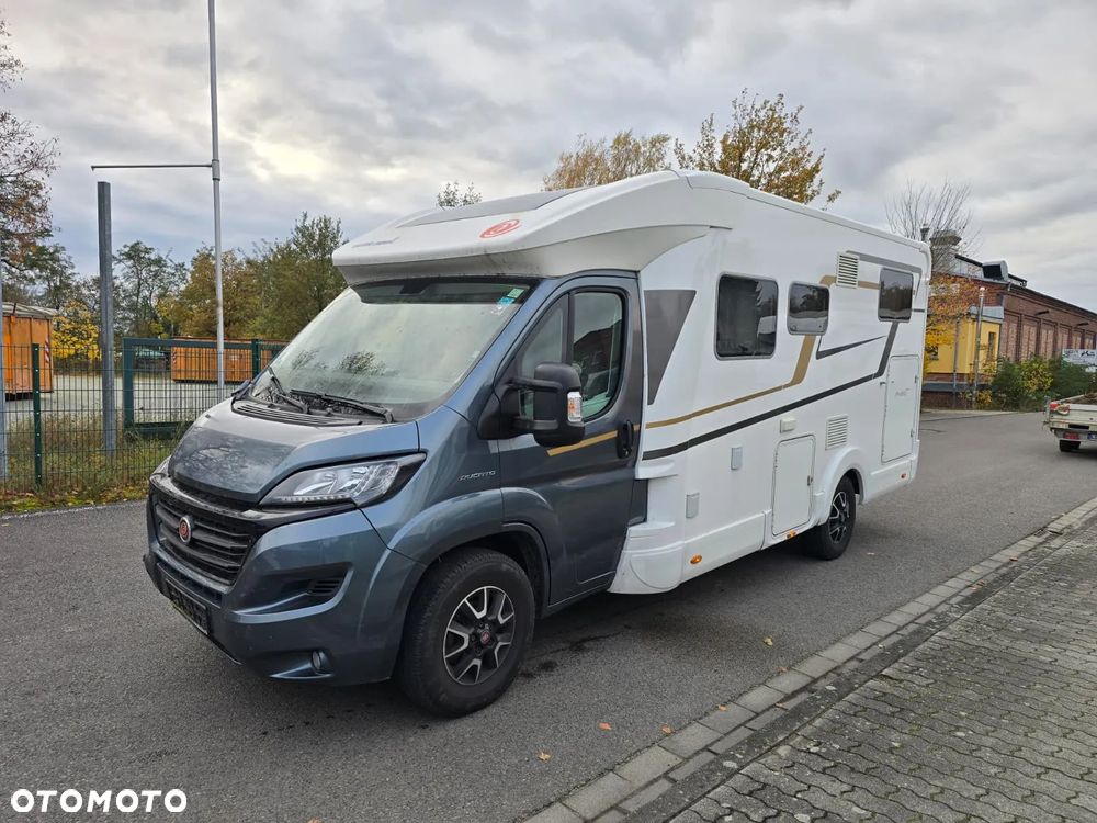 Eura Mobil Profila PT 695 EB - 1