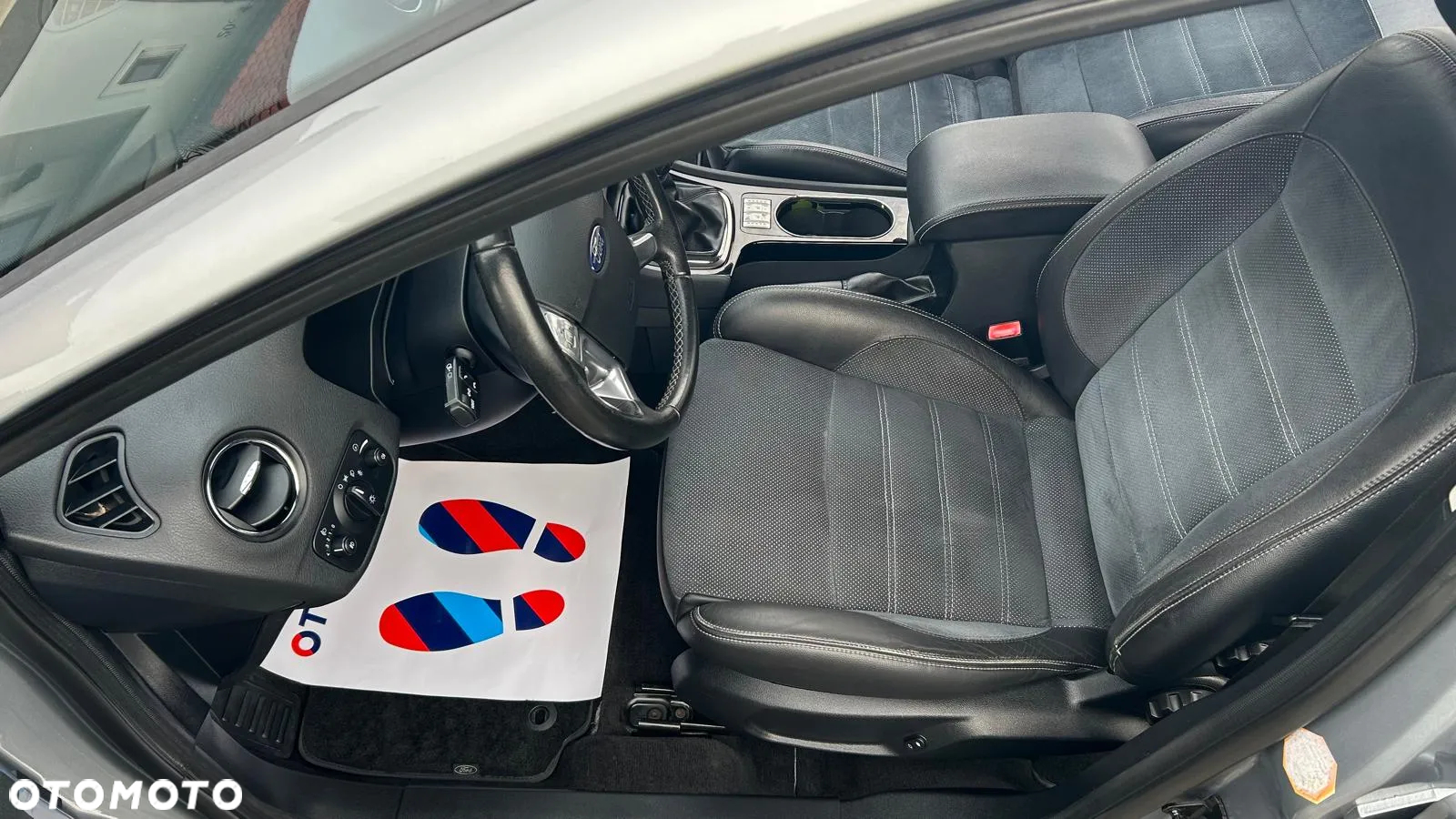 Ford Mondeo 2.0 Ghia Executive - 15