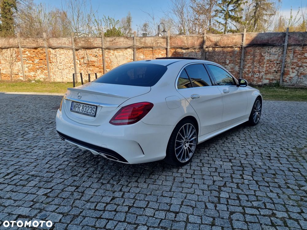 Mercedes-Benz Klasa C 300 9G-TRONIC - 4